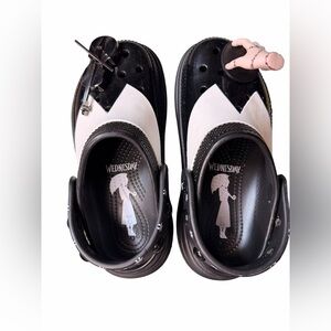 CROCS Womens Wednesday Addams Clogs NWT Authenticated